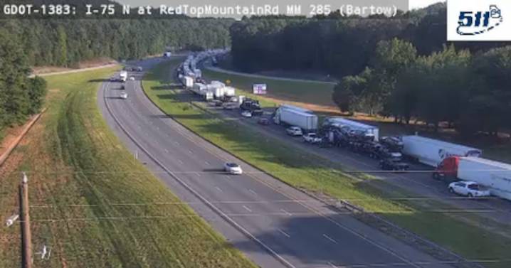 15 die on Georgia roads over Labor Day weekend; no drownings reported.