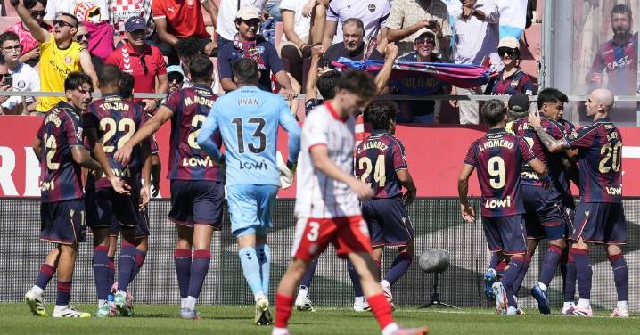 Montilivi pide la cabeza de quienes mandan al Girona en una jornada negra