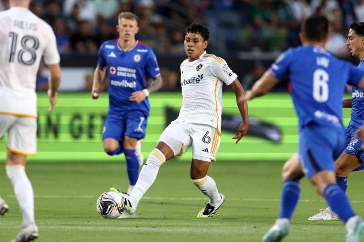 Galaxy’s Edwin Cerrillo adapting as a stabilizing force