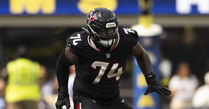 Browns trading for veteran OT Cam Robinson
