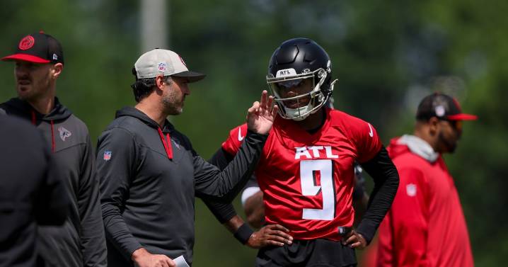 Dirty Birds Dispatch: Where’s the ‘unstoppable’ Falcons offense?