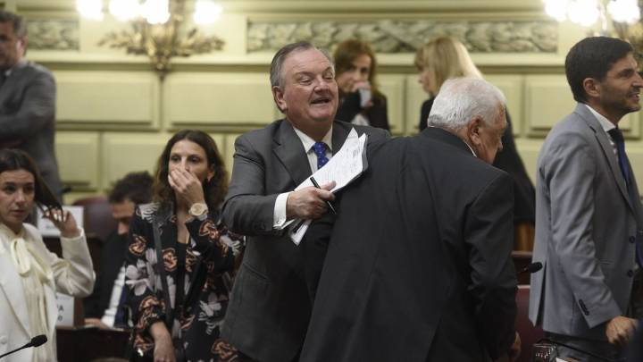 Felipe Michlig pidió disculpas públicas por un exabrupto en la Convención Reformadora