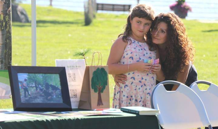 Eager to help the Earth: GALLERY