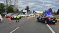 Por el socavón entre Luján y Godoy Cruz hay demoras de tránsito en Acceso Sur