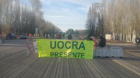Continúa la protesta de la Uocra en Rio Negro: reclaman cumplimiento de la ley de empleo local