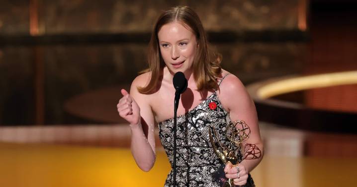 ‘Hacks’ Star Hannah Einbinder’s Anti-Trump Message Bleeped During Emmy Speech