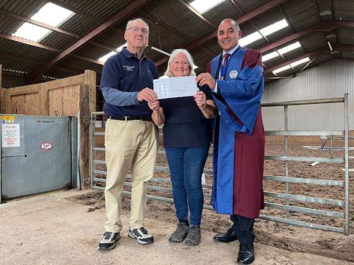 Kenilworth fundraiser hits £1,700 for Riding for Disabled Charity  | Local News 