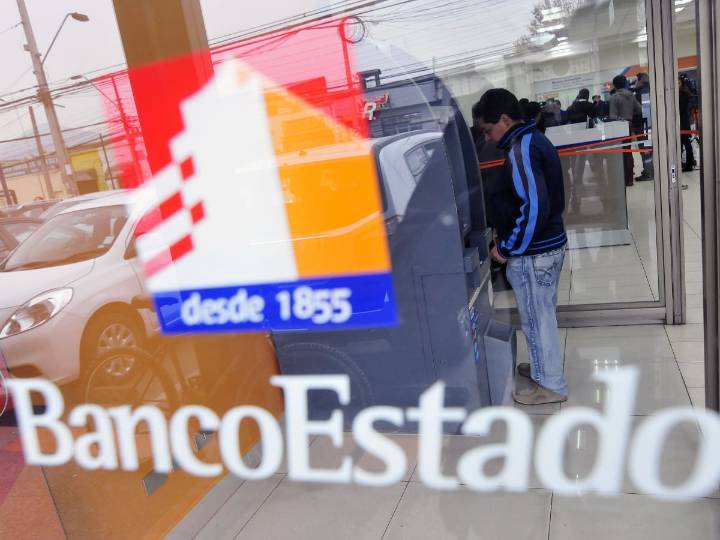 BancoEstado alerta nuevo “modus operandi” para estafar a clientes: quienes hacen compras online corren riesgo