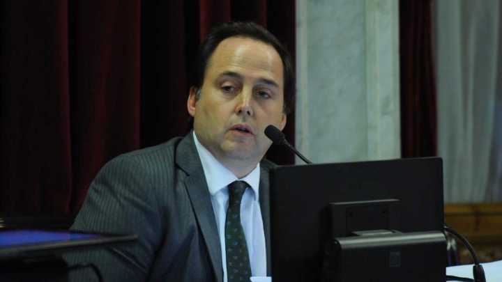 Defensor del Pueblo: la UCR logró cambios en el reglamento