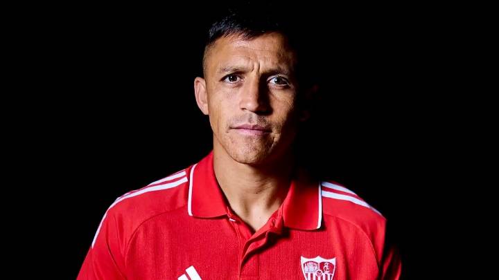 "Bienvenido, Alexis": Sevilla anuncia con bombos y platillos la llegada de Sánchez