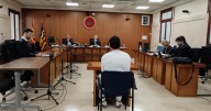 Acepta cuatro años de cárcel por rajar el cuello a un joven con una botella rota en Gomila