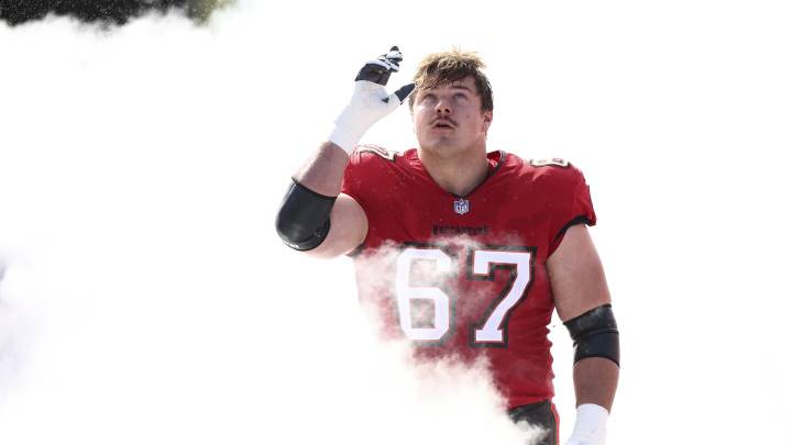 Report: Bucs agree to four-year extension with OT Luke Goedeke