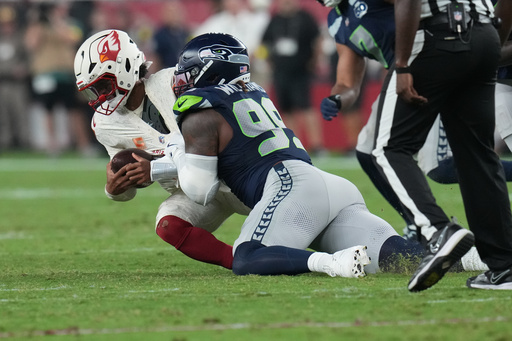 Seahawks atormentan a los quarterbacks rivales con una defensiva equilibrada