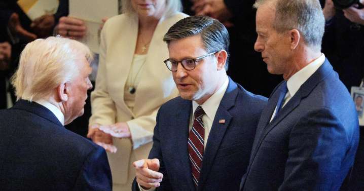 Democrats return to Trump's Washington after getting an earful of 'Do something' at home