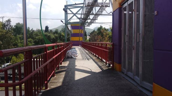Abandono de 7 años: elevadores en puente para el Teletón siguen fuera de servicio