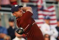 Golf-Shut up – McIlroy bites back at hostile Bethpage fans