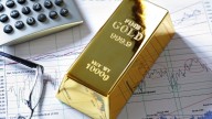 Fiebre del oro: qué acciones recomiendan los expertos para aprovechar la ola
