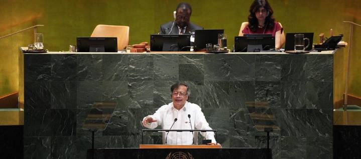 Política antidrogas de EE.UU., "necesita violencia para dominar a Colombia y América Latina"
