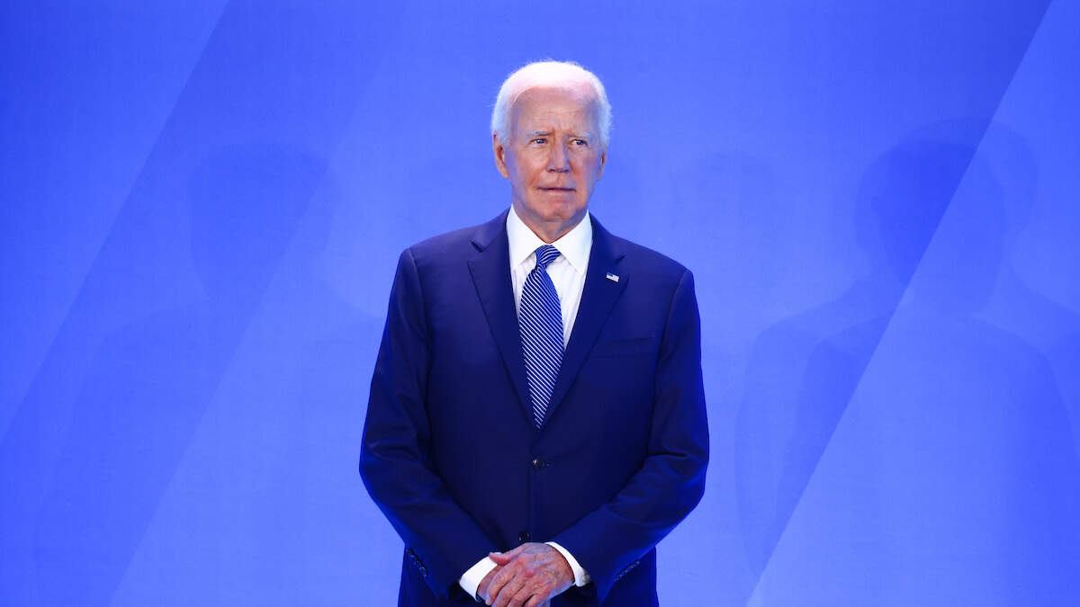Biden Photographed Again Amid Health Speculation