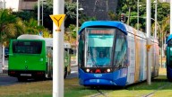 El inicio del curso cambia el horario de las guaguas y los tranvías