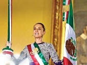 ¡Viva México libre, independiente y Soberano!; Claudia Sheinbaum da su primer grito