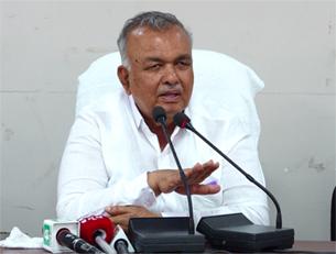 Mangaluru: Transport Minister visits Mudipu driving centre, plans two