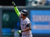 MLB: El Venezolano Lenyn Sosa de Medias Blancas de Chicago alcanza 20 jonrones por primera vez en su carrera