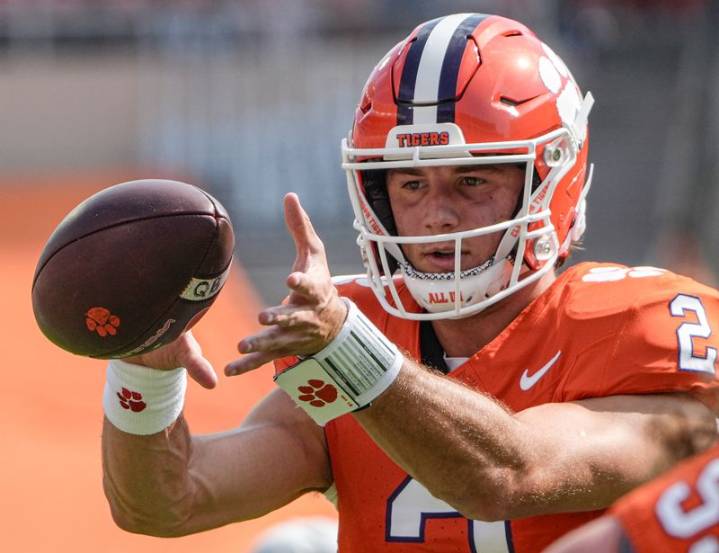 ACC fines Syracuse $25K for 'feigning injuries' in upset of Clemson
