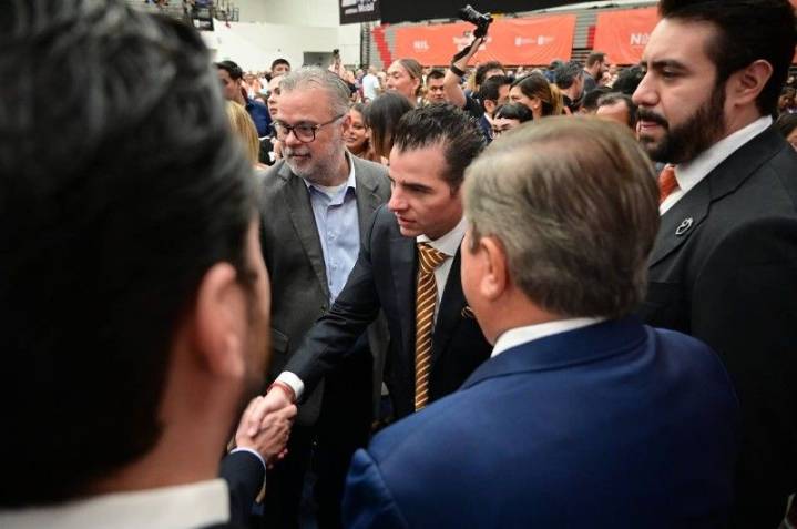 Rompe récord brigada de testamentos de Miguel Flores