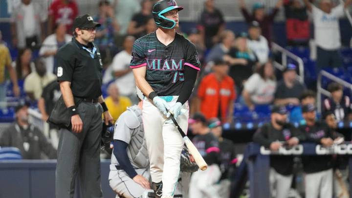 Johnston’s two-run homer in 11th lifts Marlins to 6