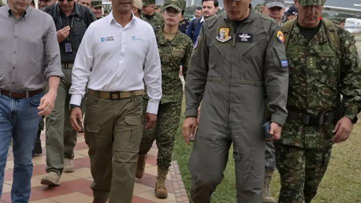 'Los ataques en el suroccidente son una respuesta desesperada de carteles de narcotráfico; van 29 capturas por atentados, nos falta una': Mindefensa