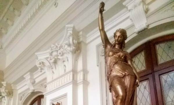 Relojes de La Plata que son joyas únicas en el mundo ¿en su hora final?