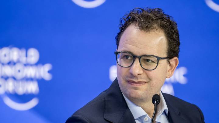 Un juez federal aprueba que la empresa de IA ‘Anthropic’ pague $1.500 millones para resolver una demanda de derechos de autor