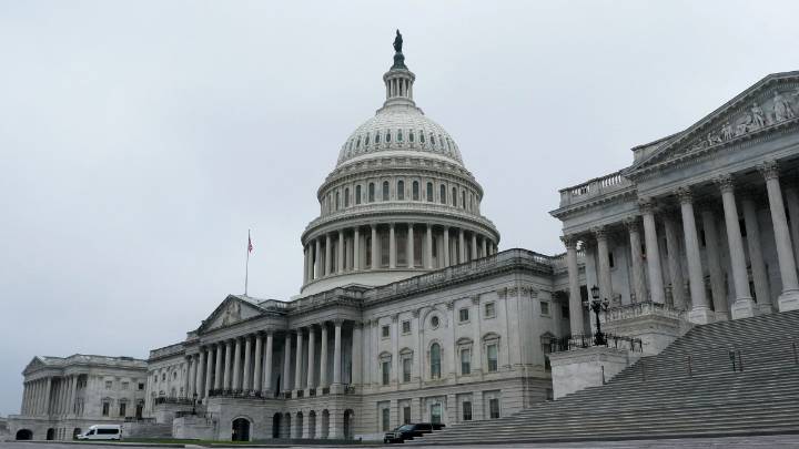 Philly union leaders discuss impact of looming government shutdown