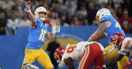 Herbert outduels Mahomes to help the Chargers beat Chiefs 27
