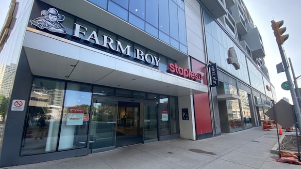 Midtown Farm Boy forced to close after failing Toronto's DineSafe inspection