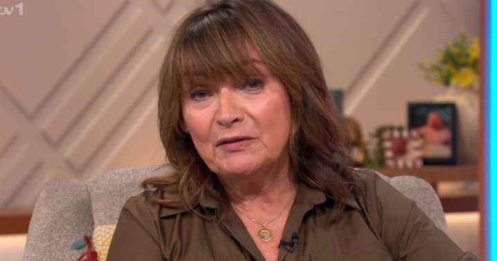 Lorraine Kelly comforts grieving mum after daughter's 'tough' battle with cancer