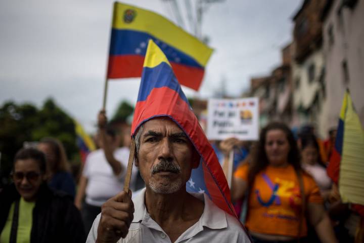 “Llevamos rato oyendo el mismo cuento”: la vida cotidiana en Venezuela transcurre alejada del fantasma de una invasión