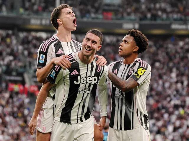 'No progress' - Man United 'fall behind' PL rivals in attacker pursuit