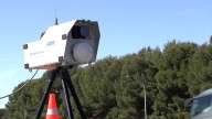 La DGT confirma la llegada de los radares sobre ruedas: se pondrán más de 100 en tramos muy concretos