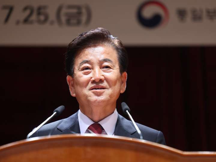 North Korea building nuclear weapon stockpile, says Seoul