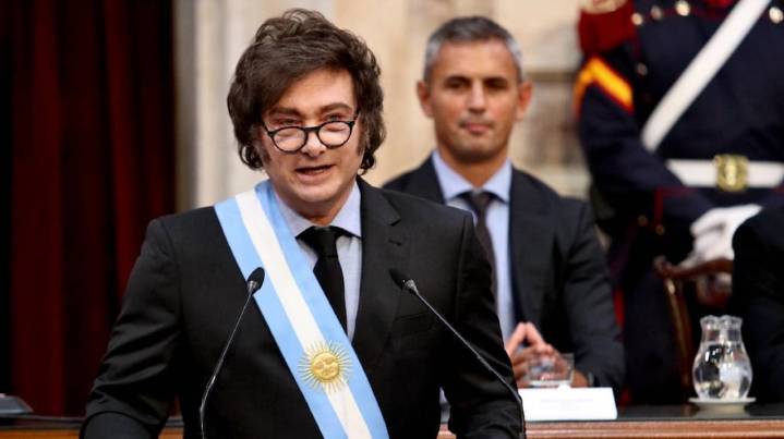 Además del Presupuesto 2026, Milei envió al Congreso un proyecto para blindar el equilibrio fiscal