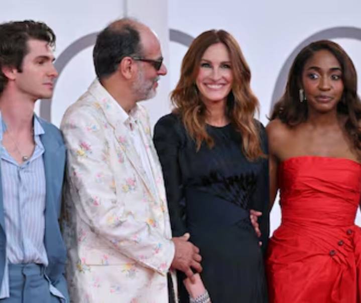 ‘Qué vergüenza’: Julia Roberts y Andrew Garfield defienden a Ayo Edebiri de ser cruelmente excluida durante una entrevista