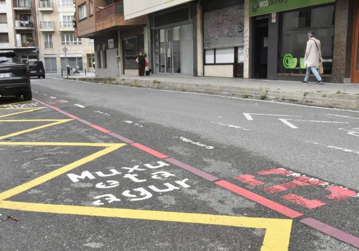 'Bizibusa' y 'Muxu eta Agur', iniciativas para el transporte seguro al colegio