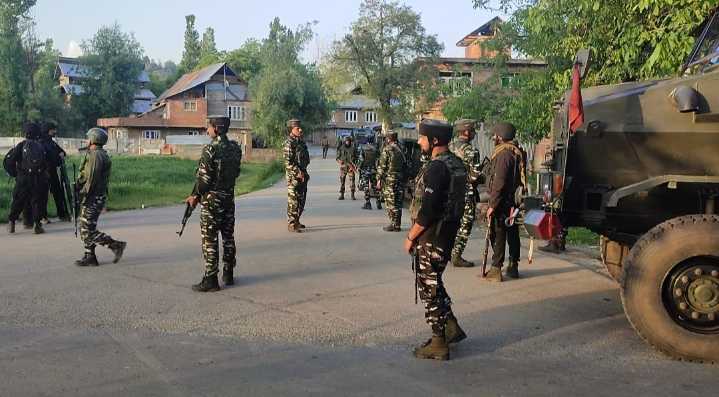 Security Forces Discover Abandoned Militants’ Hideout in South Kashmir