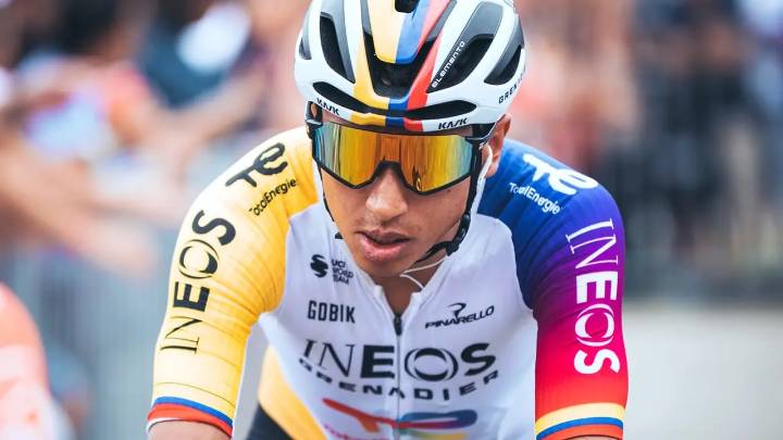 En video, Egan Bernal ganó etapa y no se dio cuenta; siguió derecho en Vuelta a España