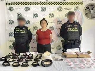 La pillaron con tremenda caleta de basuco