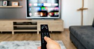 Cómo convertir un viejo televisor en un Smart TV: 4 dispositivos para hacerlo fácil y rápido