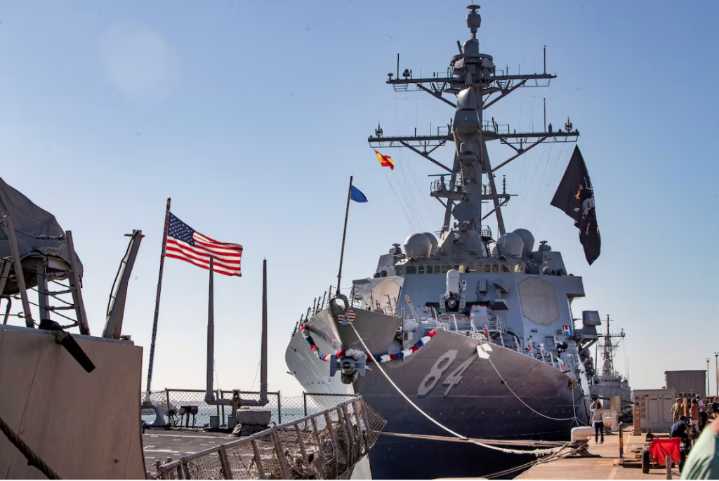 Trump asegura que fuerzas de Estados Unidos “dispararon” contra un barco procedente de Venezuela que transportaba drogas