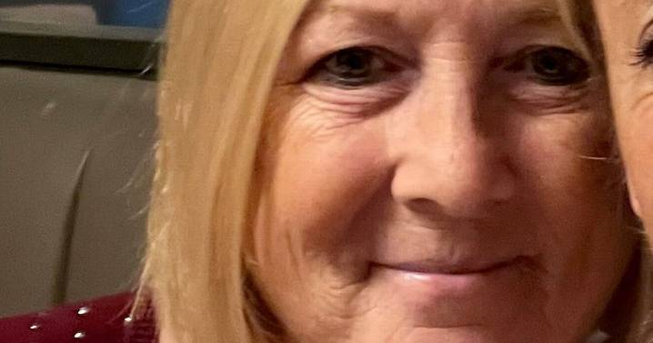 Gran loses fingers and toes to sepsis after being sent home with wrong antibiotics